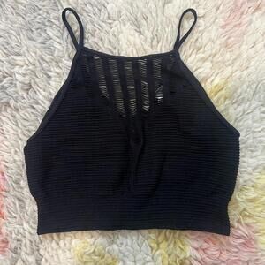 black seamless cropped cami
